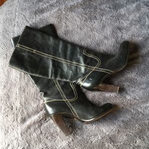 Frye Vicki Campus boots. Size 10M.